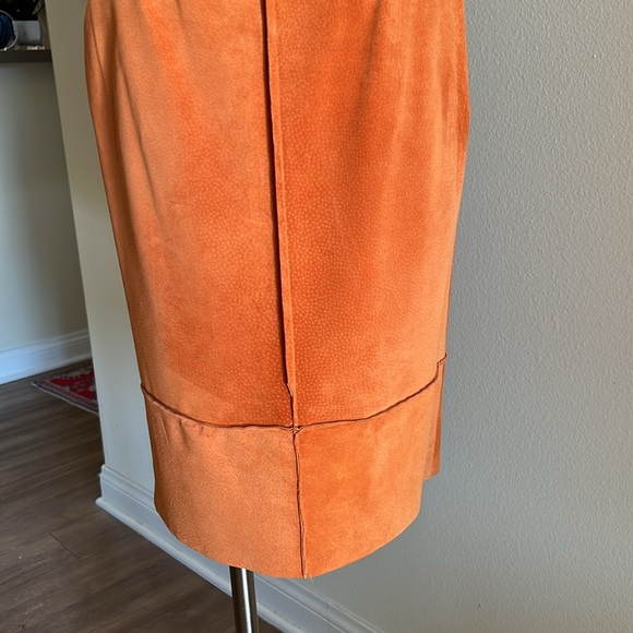 illia suede skirt. - Picture 5 of 7